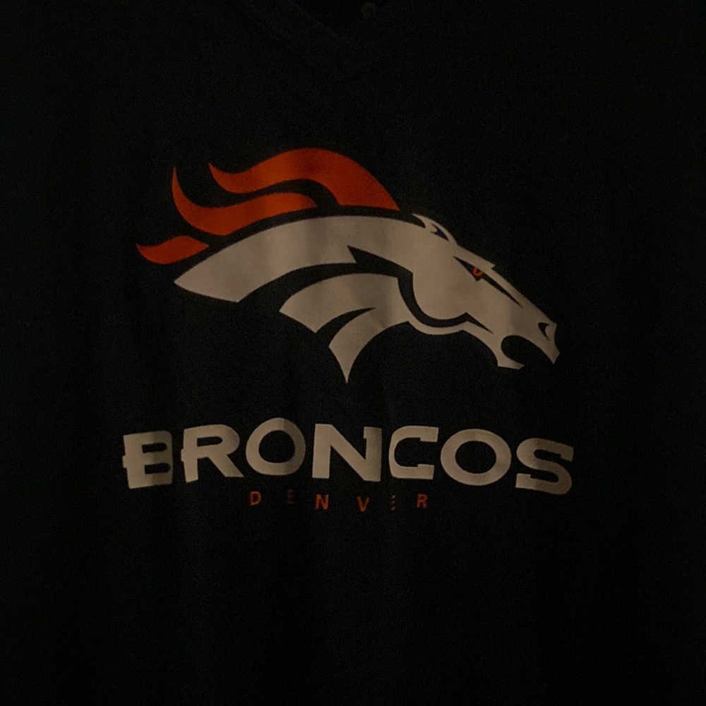 Broncos